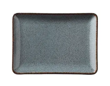 Фарфоровая тарелка Kutahya отличается уникальным дизайном и идеально подходит для сервировки ужина. Тбилиси