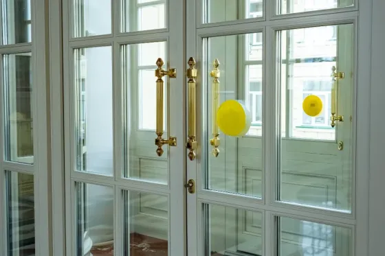 Ევროპული სტილის ორმაგი მინის ხის ფანჯრები თბილისი