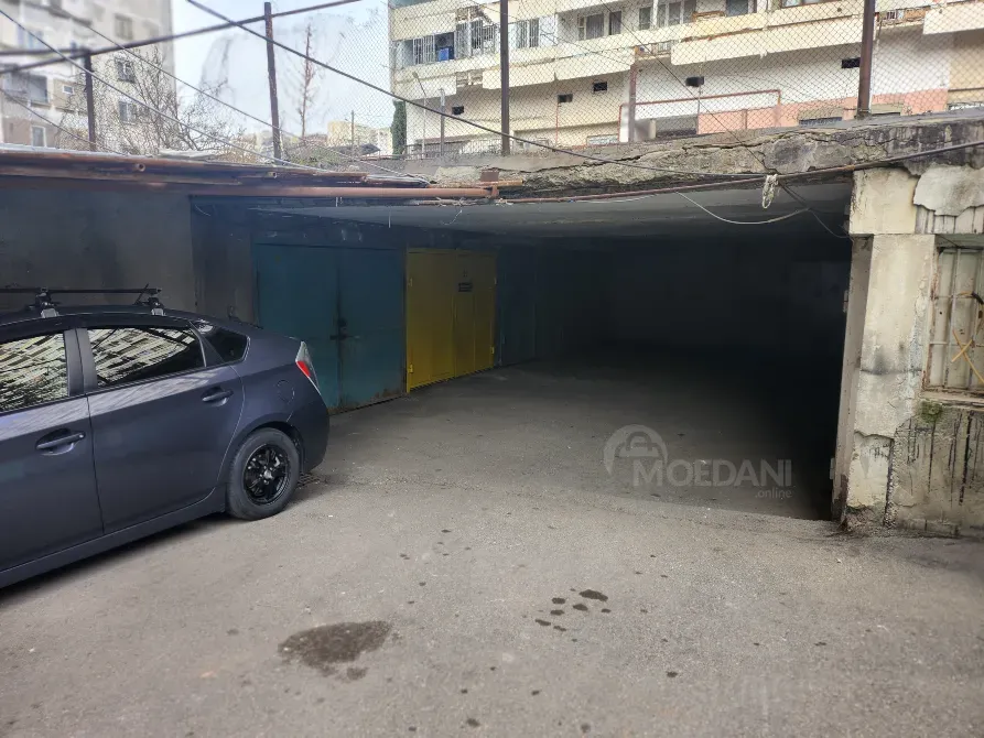 Ქირავდება გარემონტებული ავტოფარეხი , გარაჟი თბილისი - photo 1