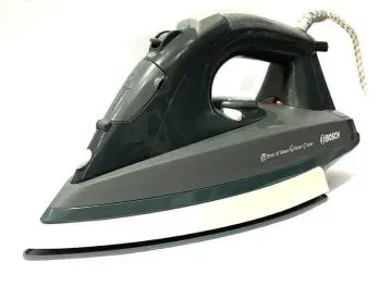 Ახალი ორთქლის უთო Bosch მოდელი BSI-8811 უზრუნველყოფს მძლავრ სარეცხ პროცესს. თბილისი