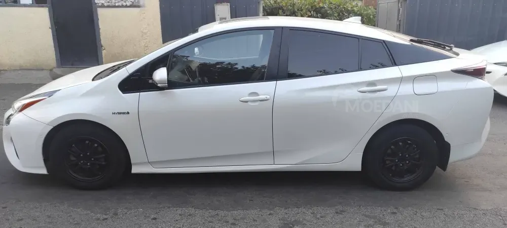 Toyota Prius 1.8L 2016 თბილისი - photo 6