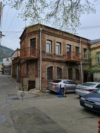 სახლი 200м² თბილისი