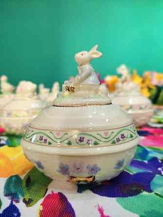 Porcelain hand painted chest Tbilisi