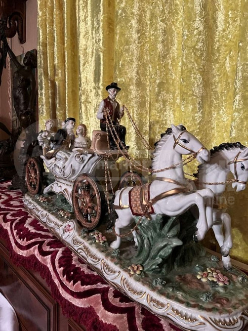 იყიდება ფიგურა თბილისი - photo 1