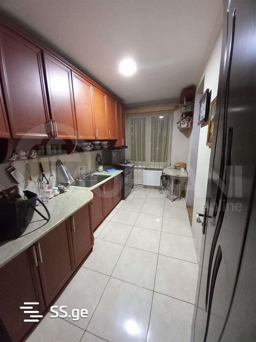 იყიდება 3 ოთახიანი ბინას 82მ² 5/9 სართ თბილისი - photo 1