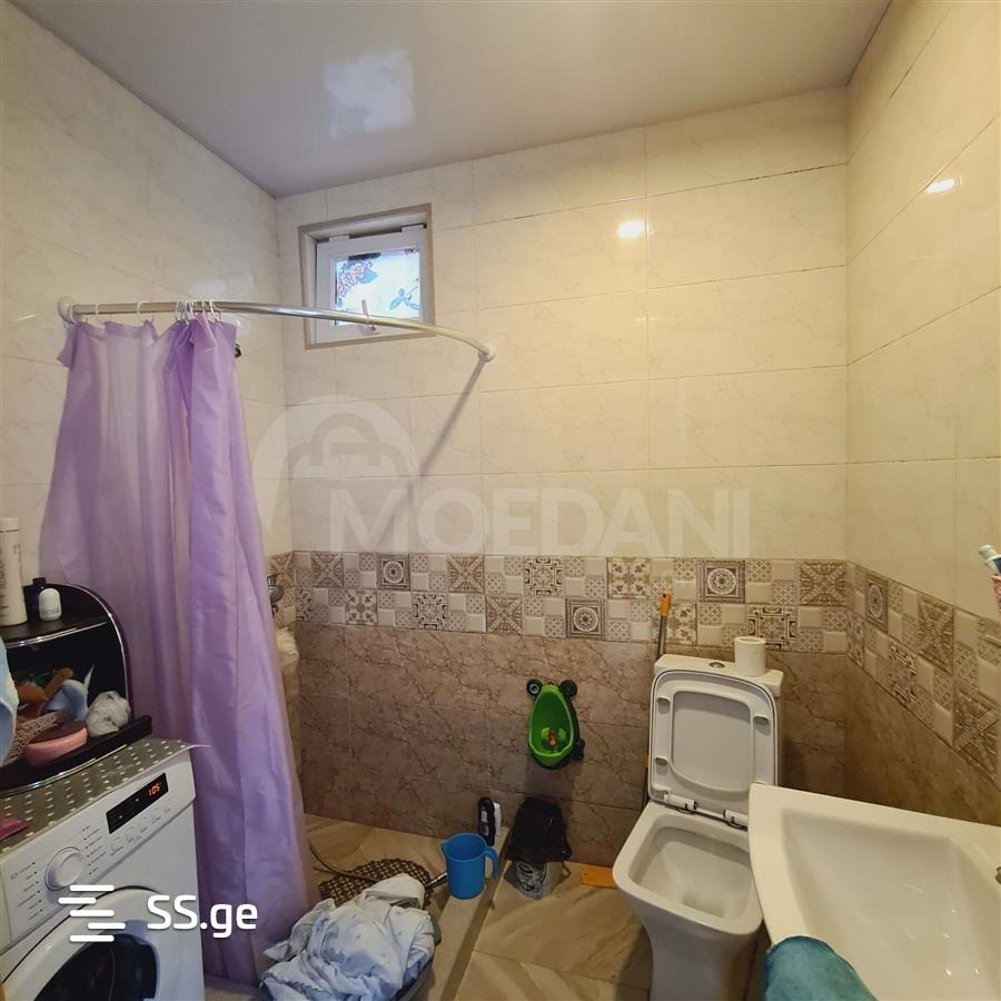 Сдам 2-комн. квартиру 50м² 1/1 эт. Тбилиси - изображение 2