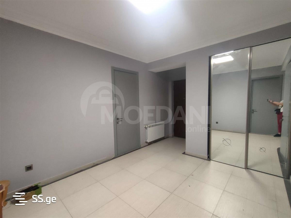 Продам 3-комн. квартиру 120м² 5/13 эт. Тбилиси - изображение 2