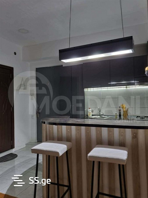 იყიდება 2 ოთახიანი ბინას 44მ² 3/5 სართ თბილისი - photo 1