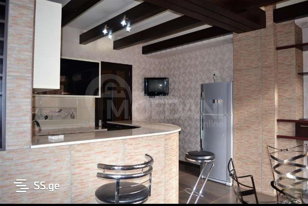 ქირავდება 6 ოთახიანი ბინა 240მ² 6/11 სართ თბილისი - photo 1