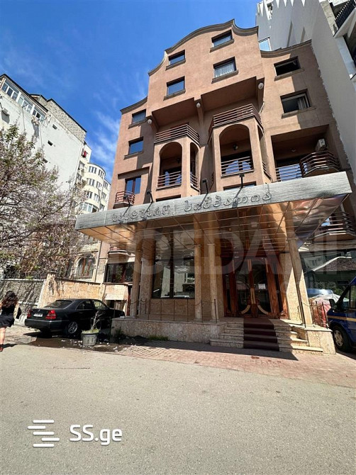 იყიდება საოფისე ფართი საბურთალოზე თბილისი - photo 1