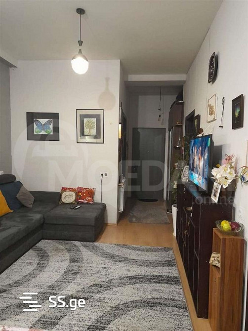 იყიდება 3 ოთახიანი ბინას 50მ² 1/10 სართ თბილისი - photo 1