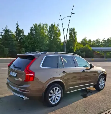 Volvo XC90 2015 თბილისი