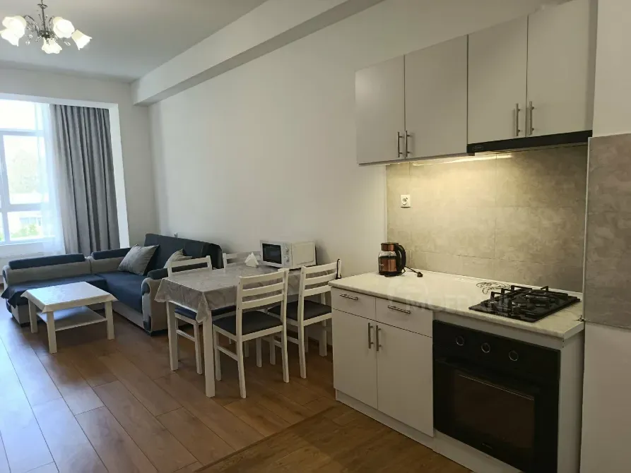 Сдам 2-комн. квартиру на сутки в Тбилиси  53м² 3/9 эт. Тбилиси - изображение 1
