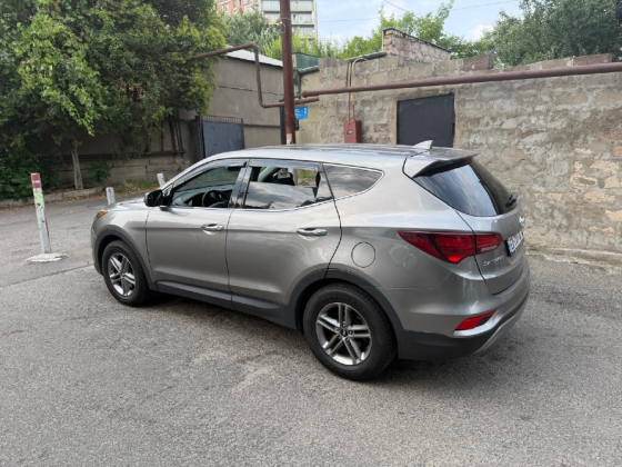 Hyundai Santa Fe 2016 თბილისი
