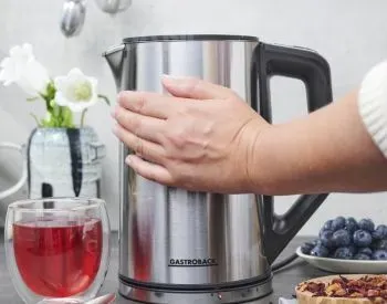 Ჩაიდანი Water Kettle Cool Touch იდეალურია ნებისმიერი სახლისთვის, ვისაც სურს უსაფრთხო და სწრაფი წყლის თბილისი - photo 1