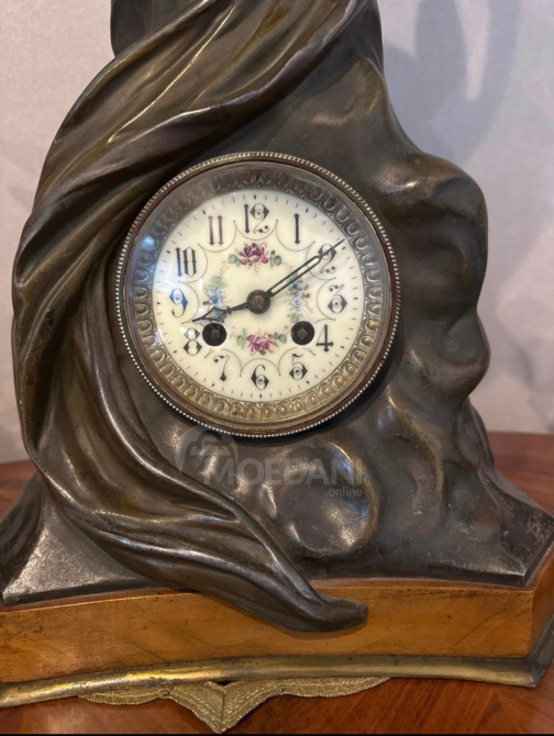 "Allegory of Love" Art Nouveau Cherubs on the Moon Clock Tbilisi - photo 2