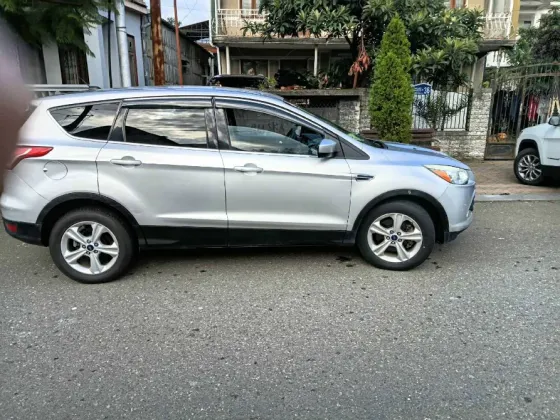 Ford Escape 1.6L 2014 ბათუმი