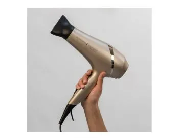 Remington Advanced Color Protect Dryer (Ac8605) გთავაზობთ პროფესიონალური მოვლის გამოცდილებას თბილისი