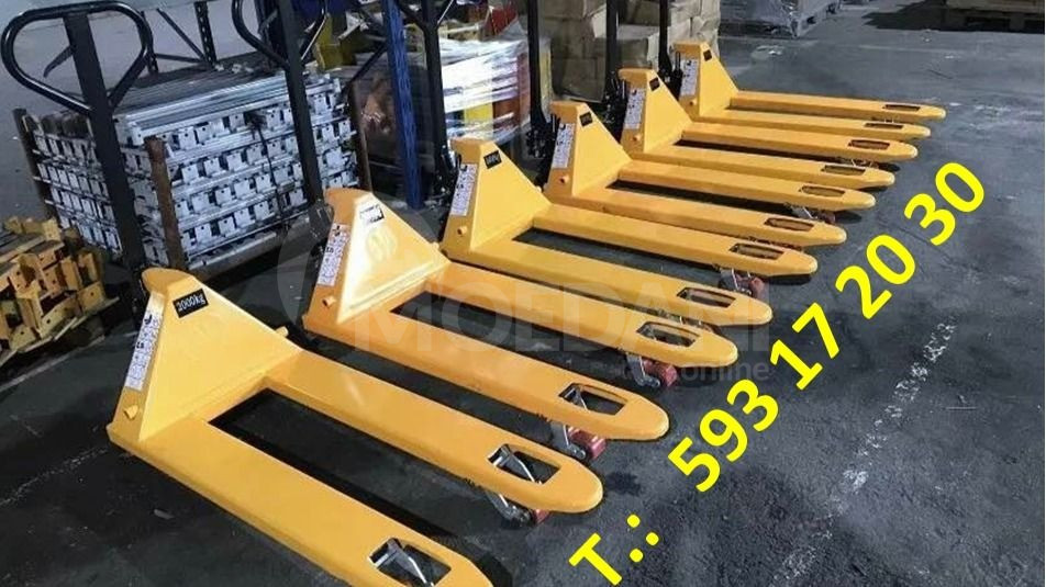 Hydraulic Trucks in Tbilisi Tbilisi - photo 1