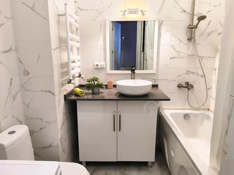 Сдам 2-комн. квартиру на сутки в Батуми  45м² 6/8 эт. Батуми - изображение 8