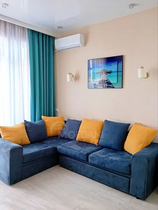 Сдам 2-комн. квартиру на сутки в Батуми  45м² 6/8 эт. Батуми - изображение 2