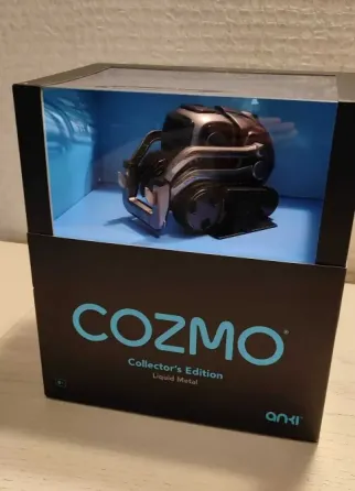 Cozmo Liquid Metal არის ინტერაქტიული რობოტი მეტალის კორპუსით. თბილისი