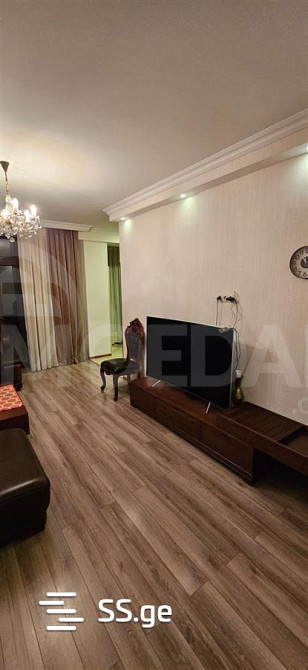 Сдам 3-комн. квартиру на сутки в Тбилиси  100м² 4/10 эт. Тбилиси - изображение 2