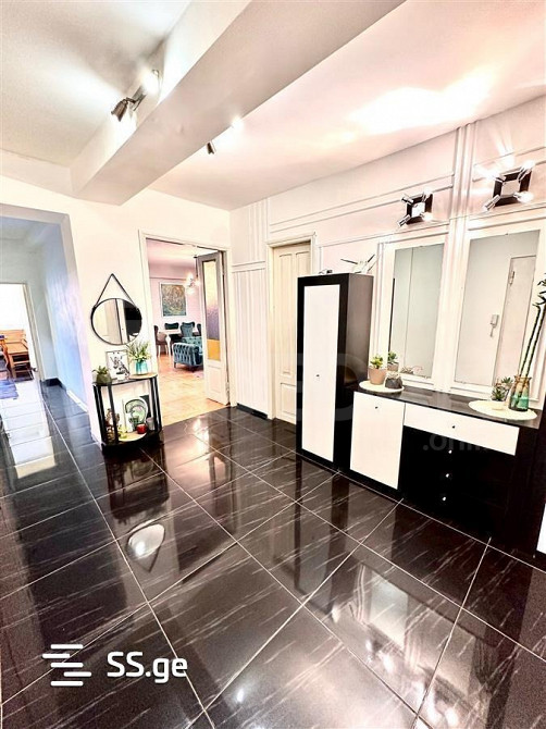 Apartments For Sale five-room 200м² 5/11 floor Tbilisi - photo 2