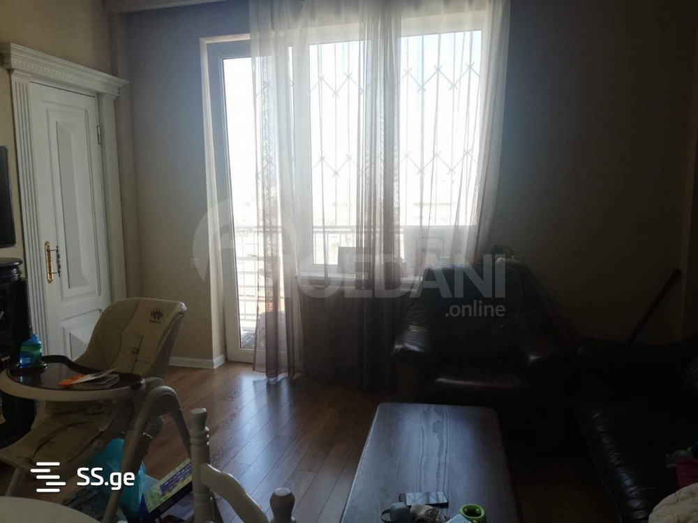 იყიდება 2 ოთახიანი ბინას 60მ² 10/10 სართ თბილისი - photo 4