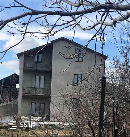 იყიდება კერძო სახლი სოფელ დიღომში Тбилиси