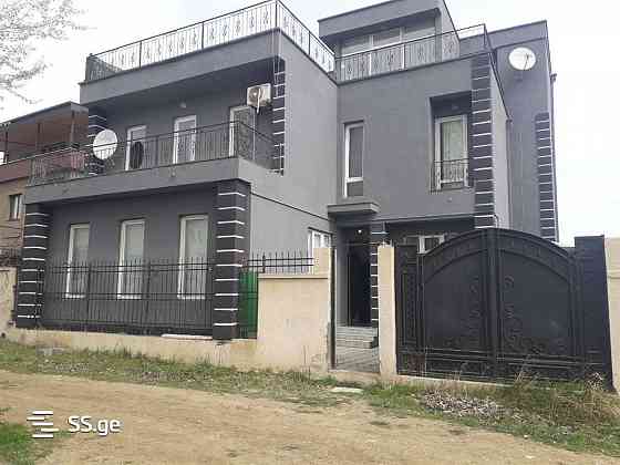 იყიდება კერძო სახლი დიდ დიღომში Тбилиси