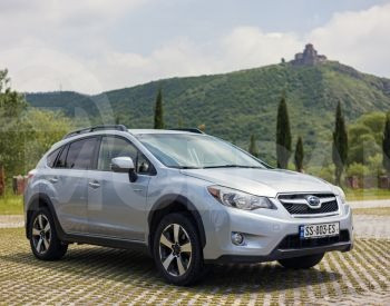 Аренда автомобиля в аренду Subaru XV Crossstreck гибрид 2015 Тбилиси - изображение 9