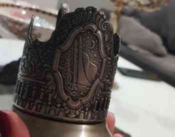 Старые стеклянные чашки Тбилиси