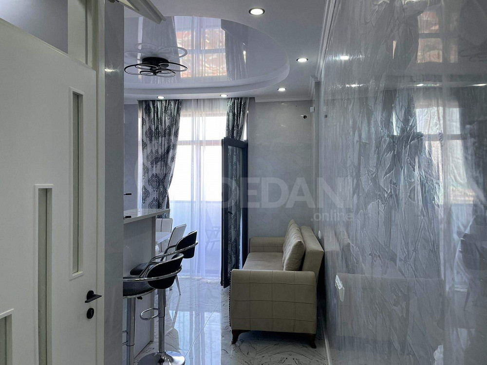 Сдам 2-комн. квартиру на сутки в Батуми  40м² 24/35 эт. Батуми - изображение 3