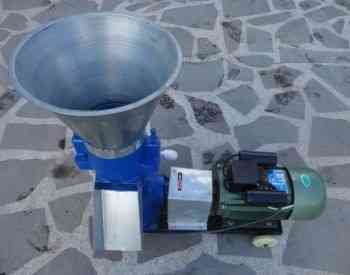 Granulator on reducer, new. Tbilisi