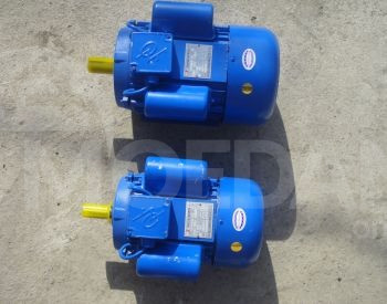 Electric motor at 220 volts and pulleys. Tbilisi - photo 5