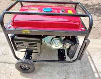 Generator 5.5 kV, turns on with a key. Tbilisi