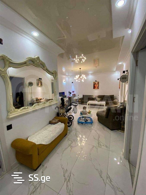 Apartments For Sale four-room 84м² 4/19 floor Batumi - photo 1