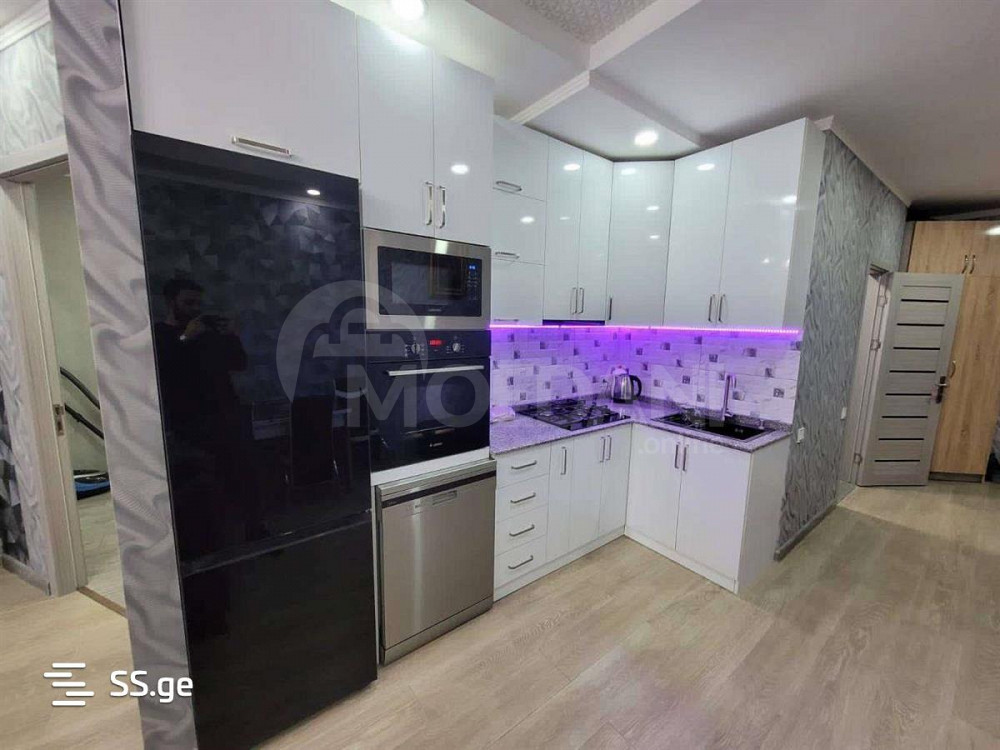 Apartments For Sale three-room 80м² 6/18 floor Batumi - photo 2