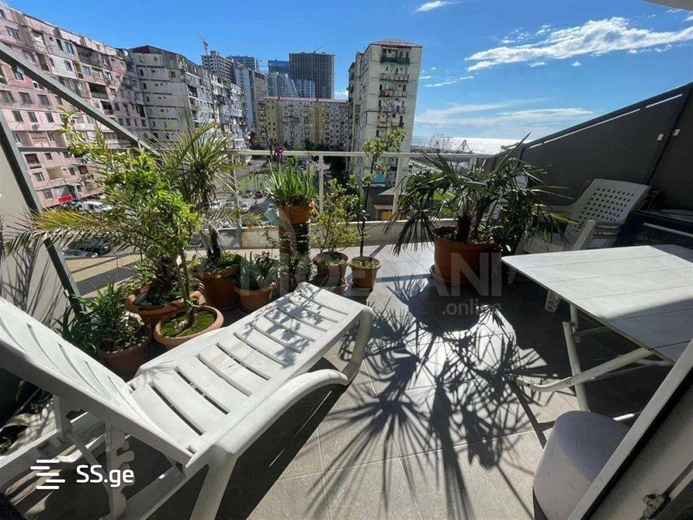 Продам 2-комн. квартиру 40м² 3/30 эт. Батуми - изображение 1