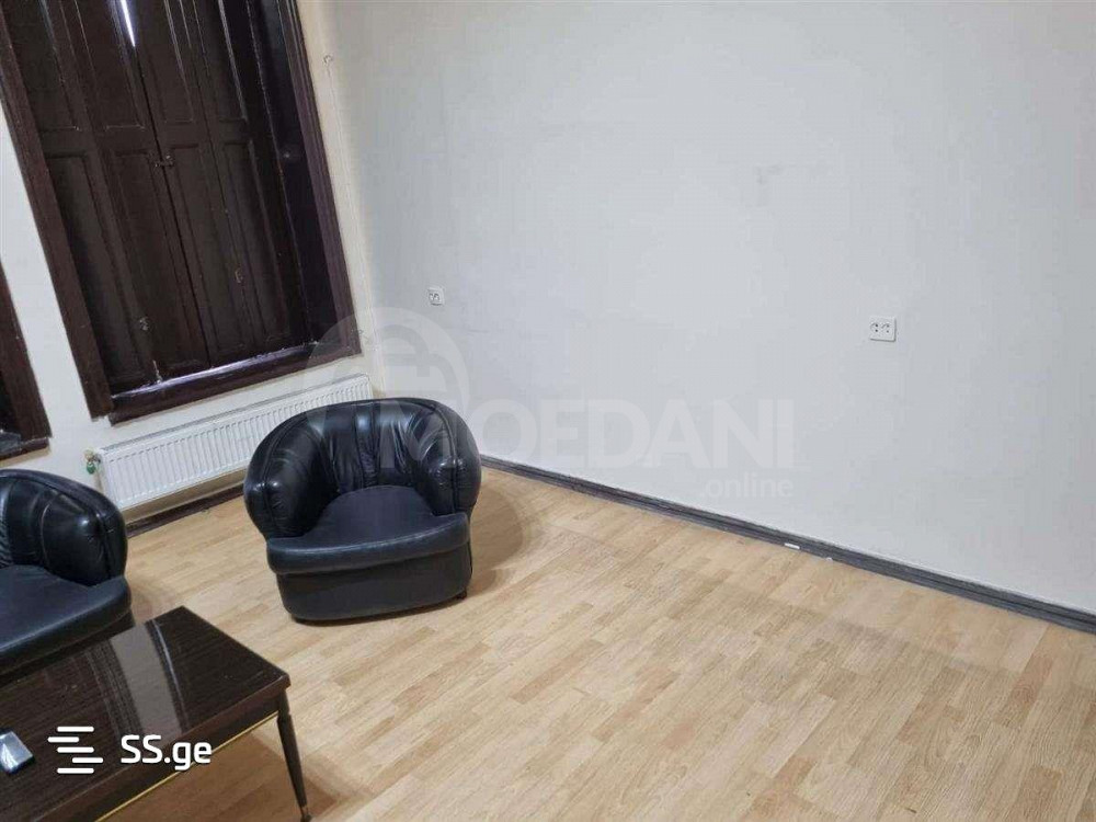 ქირავდება 3 ოთახიანი ბინა 110მ² 2/2 სართ თბილისი - photo 3