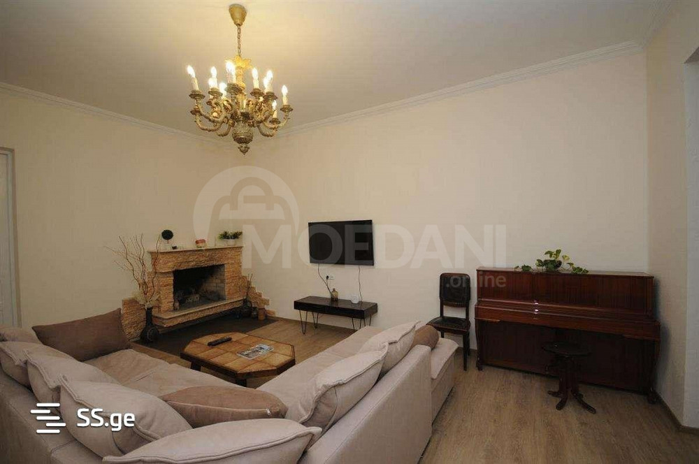 ქირავდება 4 ოთახიანი ბინა 160მ² 3/3 სართ თბილისი - photo 1