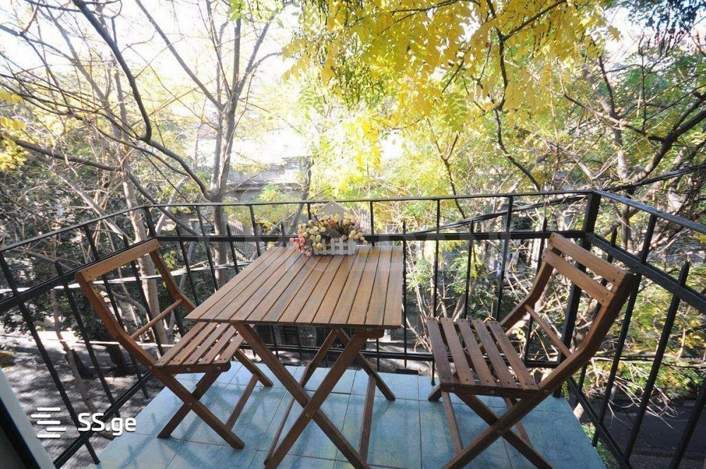 ქირავდება 4 ოთახიანი ბინა 160მ² 3/3 სართ თბილისი - photo 9