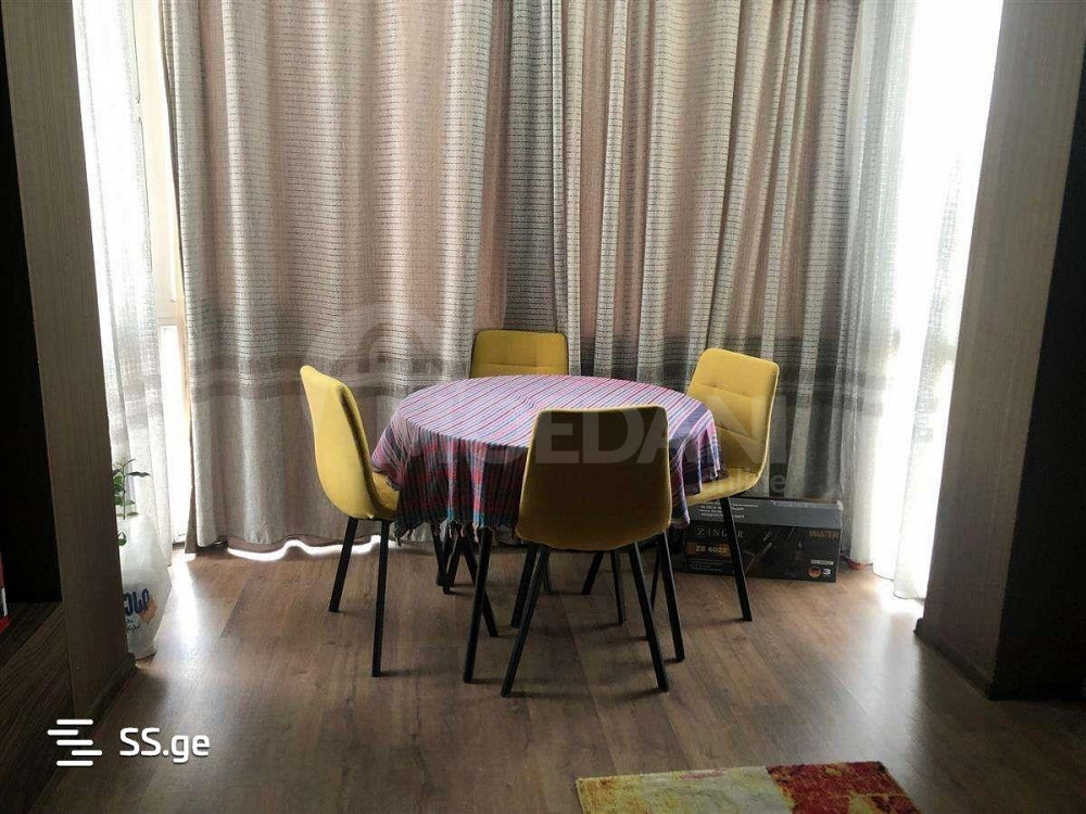 ქირავდება 3 ოთახიანი ბინა 95მ² 9/9 სართ თბილისი - photo 1