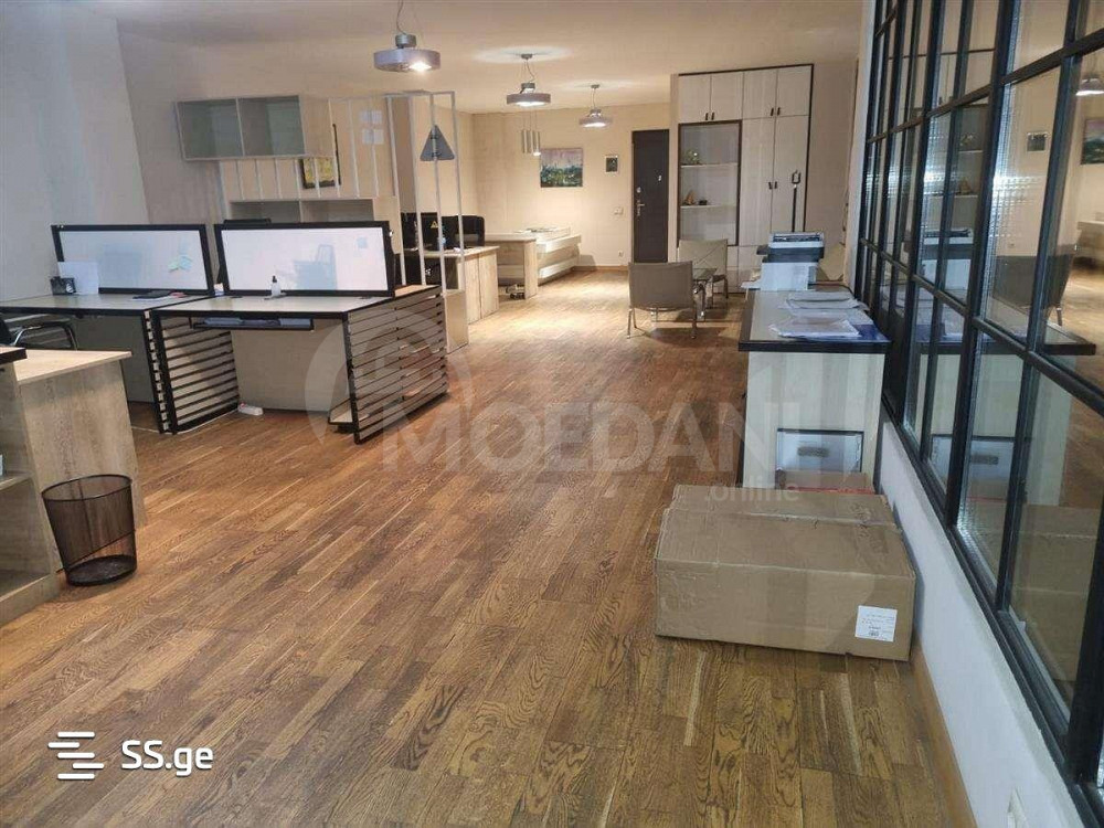 Сдается офисное помещение в Мтацминда Тбилиси - изображение 7