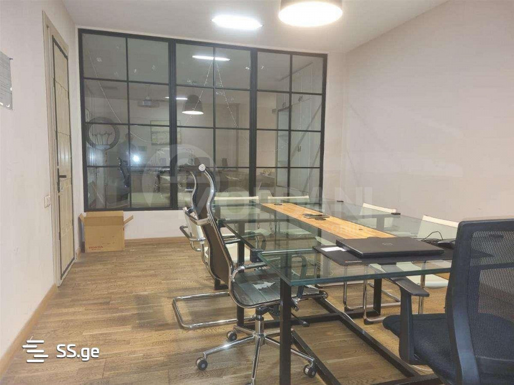 Сдается офисное помещение в Мтацминда Тбилиси - изображение 1