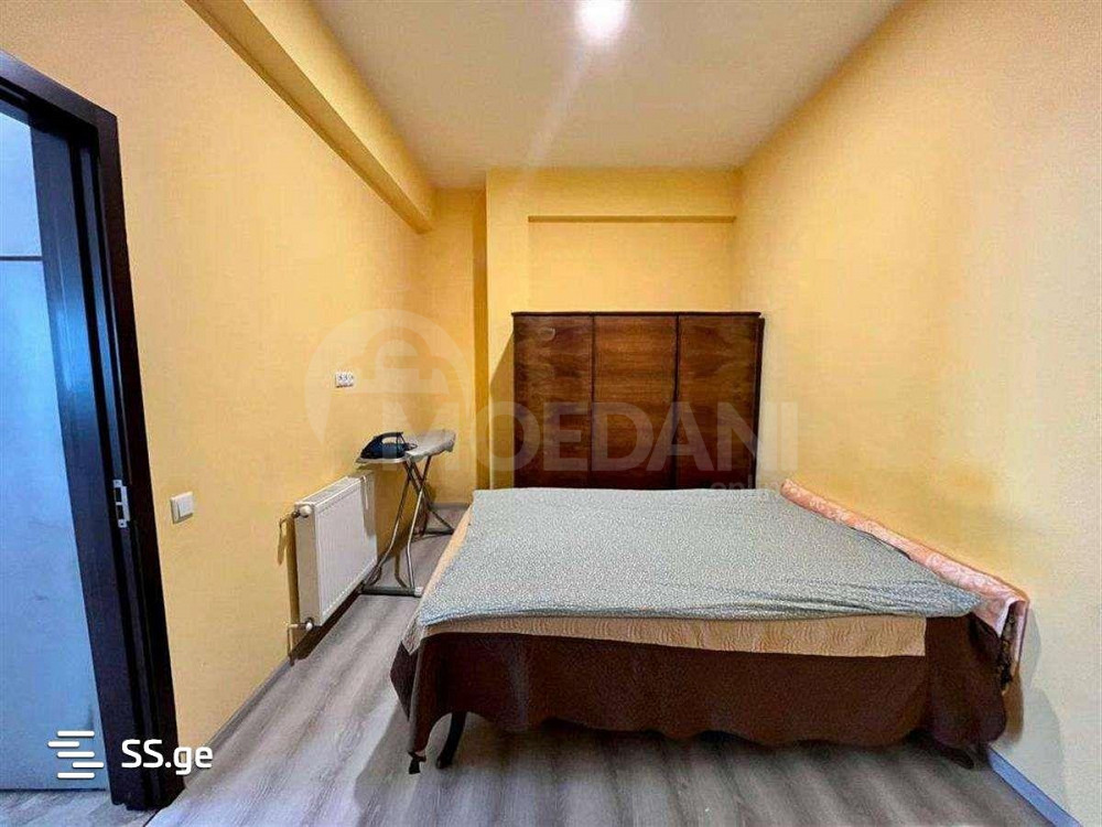 ქირავდება 2 ოთახიანი ბინა 70მ² 1/3 სართ თბილისი - photo 2