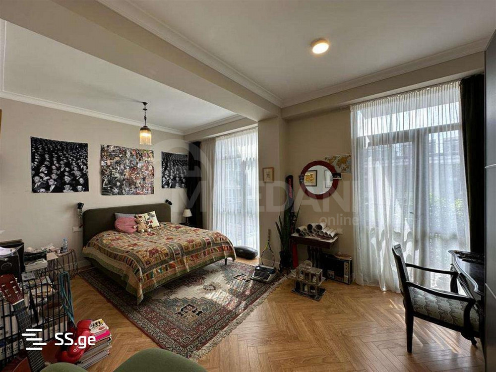 Apartments For Sale three-room 192м² 2/4 floor Tbilisi - photo 4