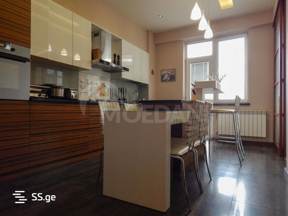 ქირავდება 4 ოთახიანი ბინა 185მ² 15/20 სართ თბილისი - photo 10