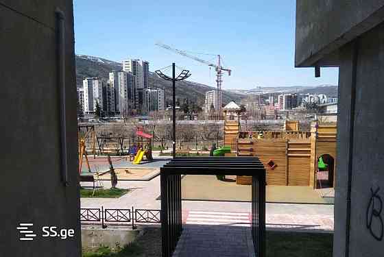 Продам 4-комн. квартиру 83м² 3/12 эт. Тбилиси